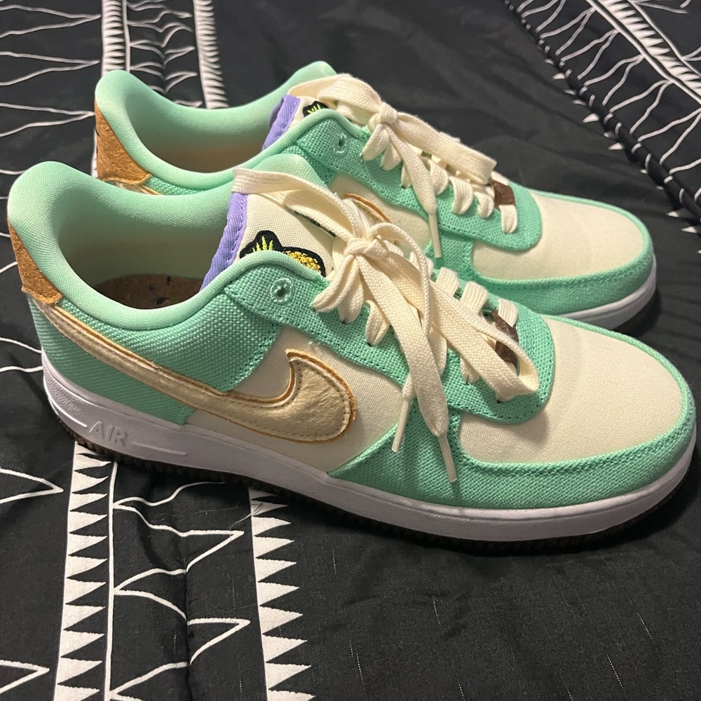 Nike Mint and Gold Women's Sneakers